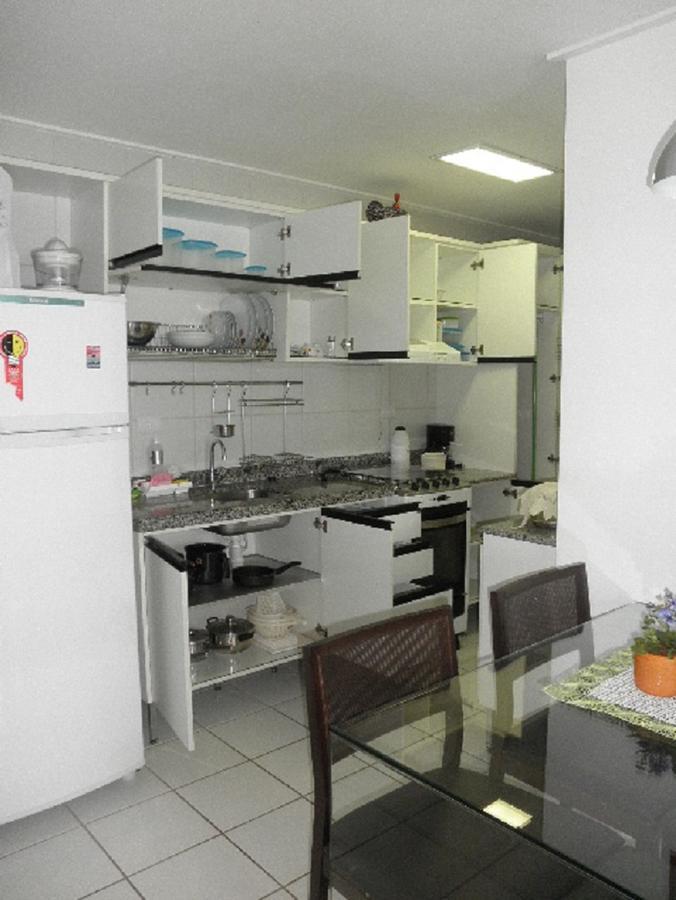 Na Beira Mar De Pajucara- Edif Neo- Apartamento Quarto E Sala- Tem Varanda - Vista Lateral Do Mar- Rua Julio Plech Filho 60 Esquina Com Avenida Doutor Antonio Gouveia - Consumo Eletrico E Pago No Ckeck-Out 1Kwh E 1,35 Reias Maceió المظهر الخارجي الصورة