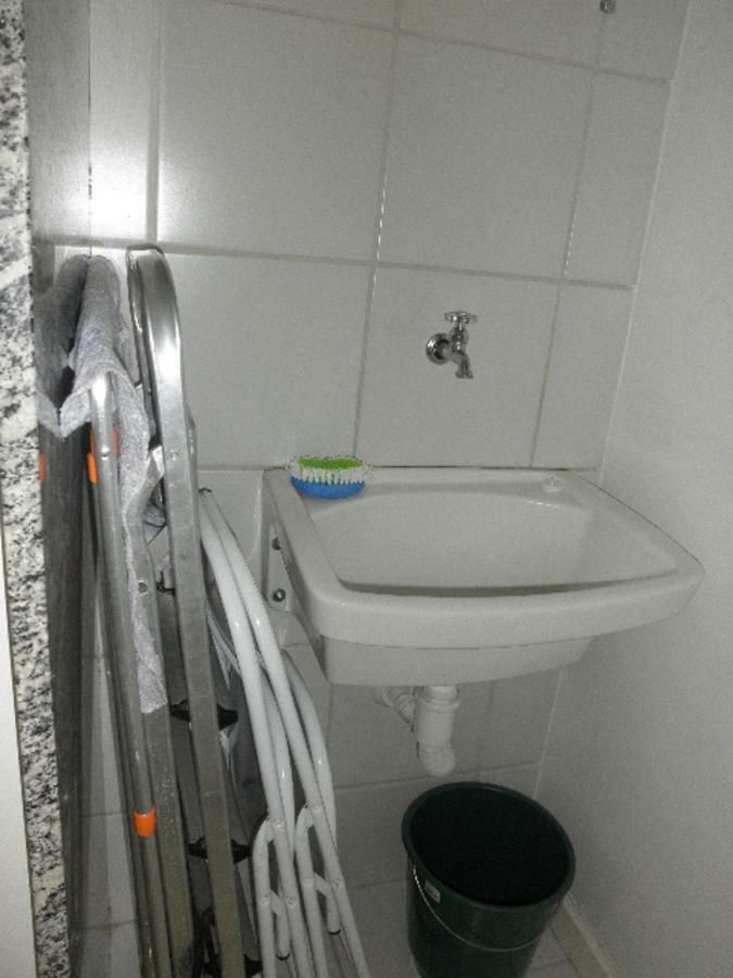 Na Beira Mar De Pajucara- Edif Neo- Apartamento Quarto E Sala- Tem Varanda - Vista Lateral Do Mar- Rua Julio Plech Filho 60 Esquina Com Avenida Doutor Antonio Gouveia - Consumo Eletrico E Pago No Ckeck-Out 1Kwh E 1,35 Reias Maceió المظهر الخارجي الصورة